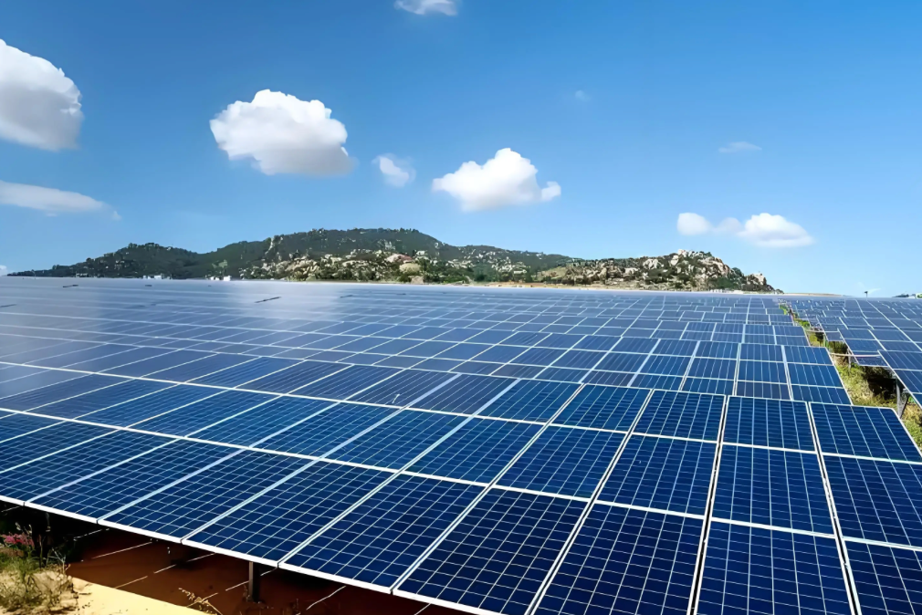 Últimos blogs da empresa sobre Aplicação de Acionamento de Giro IP66 em Sistemas de Rastreamento Solar Externos