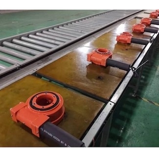Movimentação solar 14&quot; do gerencio do servo motor do perseguidor de Crane Hydraulic Slew Drive For do crescimento telescópico