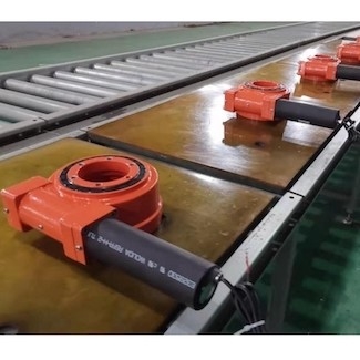 Máquina escavadora pequena Hydraulic Slew Drive movimentação do gerencio da linha central da folga 61Kg de 0,1 graus única